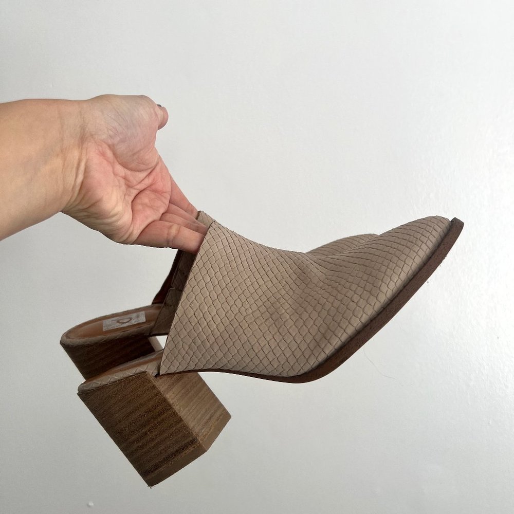 DV by Dolce Vita Tan Snakeskin Mule